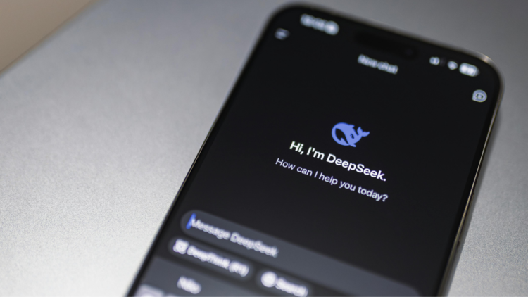DeepSeek: el chatbot gratuito que revoluciona la Inteligencia Artificial